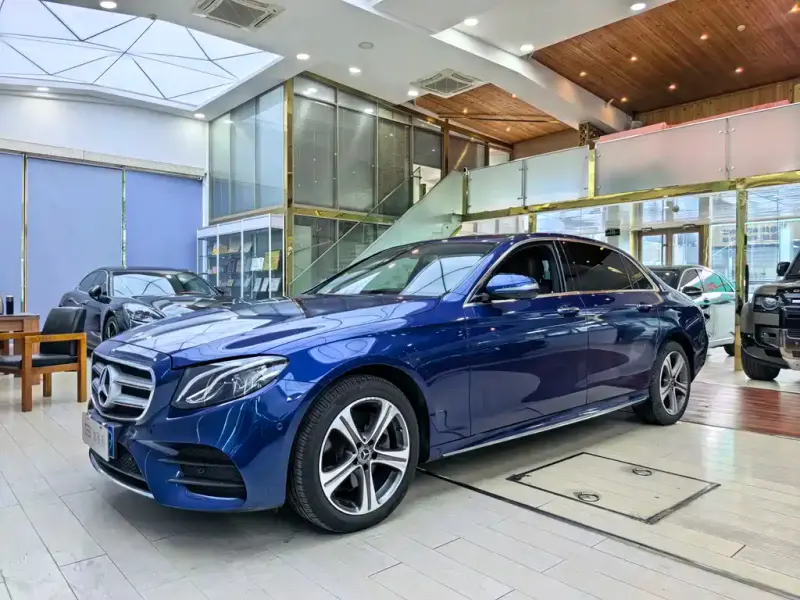 Mercedes-Benz E-Class, 2018 — фото 1