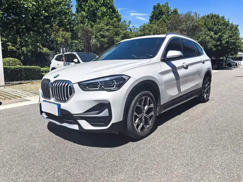 BMW X1, 2022 — фото 1
