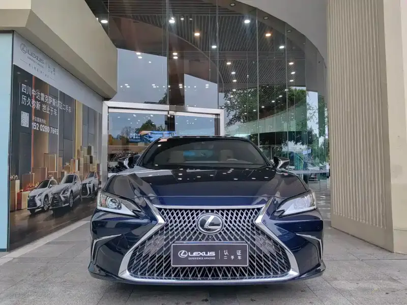 Lexus ES, 2021 — фото 1