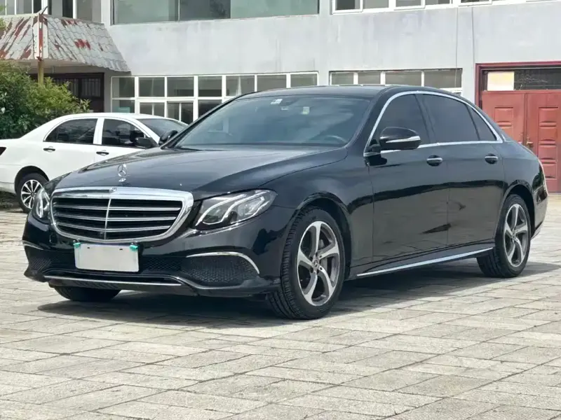 Mercedes-Benz E-Class, 2018 — фото 1