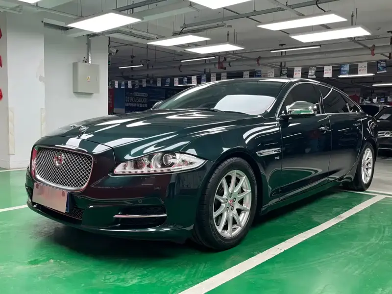 Jaguar XJ, 2015