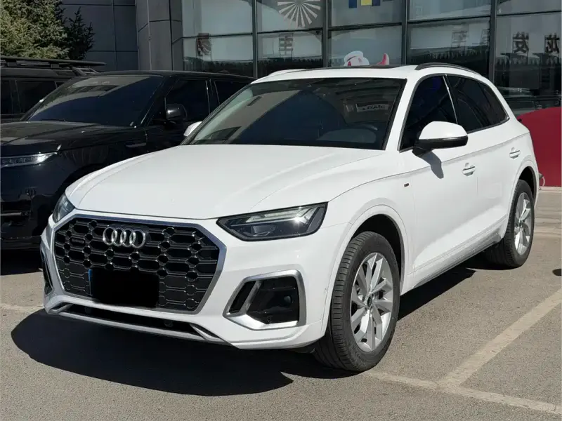 Audi Q5L, 2021
