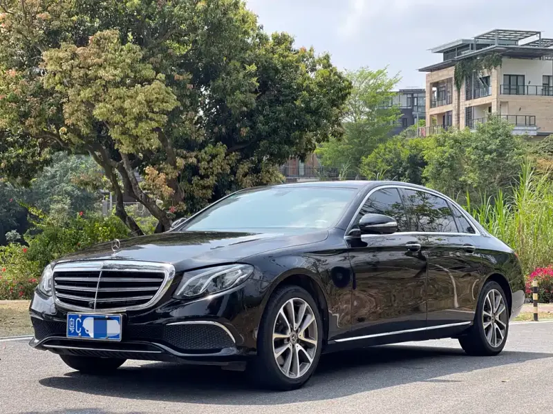 Mercedes-Benz E-Class, 2018 — фото 1