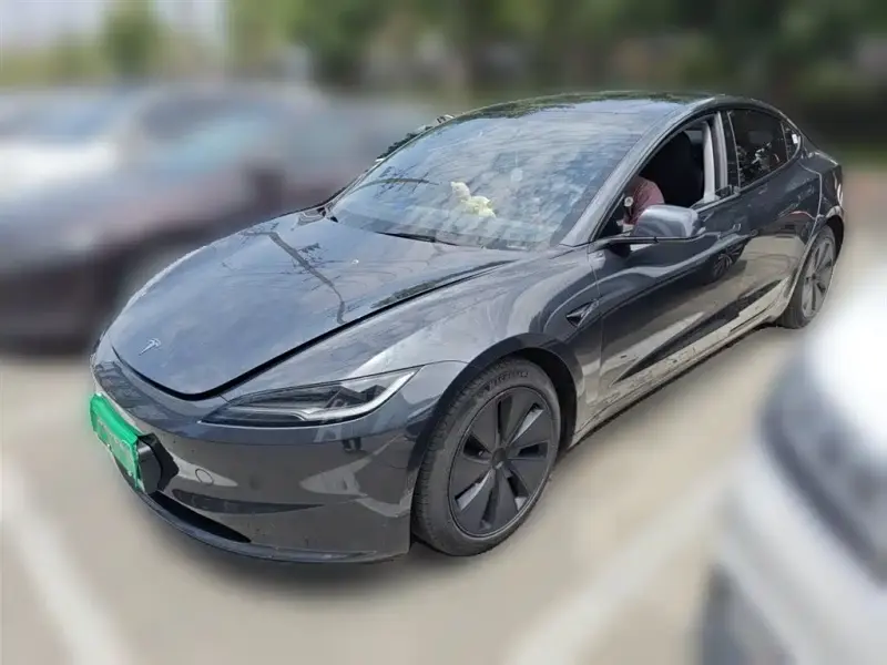 Tesla Model 3, 2024