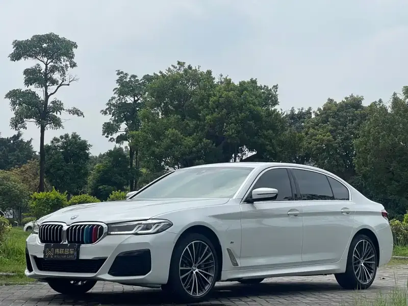 BMW 5 Series, 2022