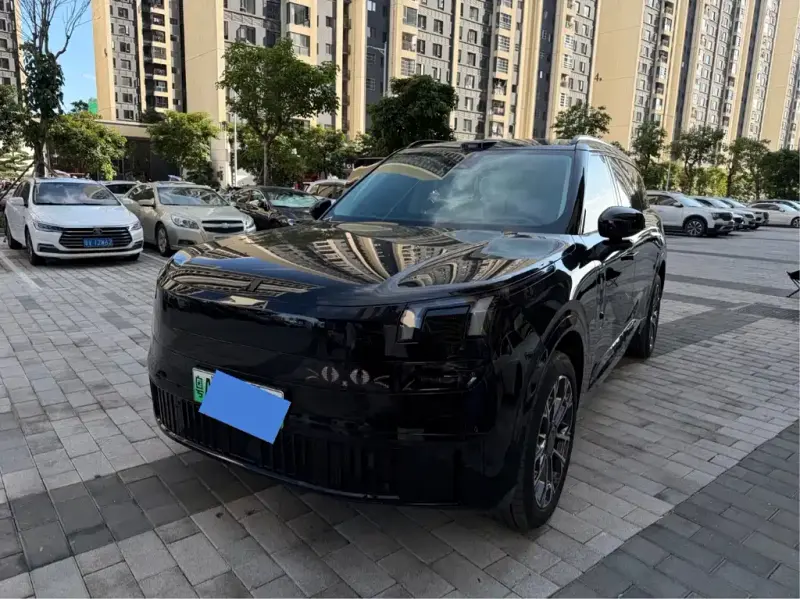 Lynk & Co 900, 2025