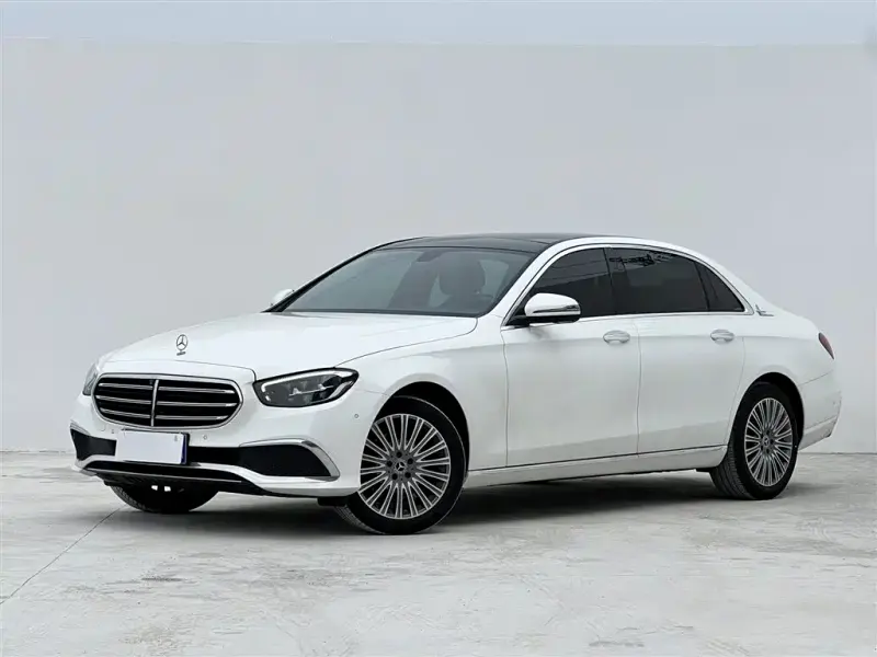 Mercedes-Benz E-Class, 2022 — фото 1