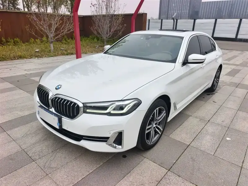 BMW 5 Series, 2022