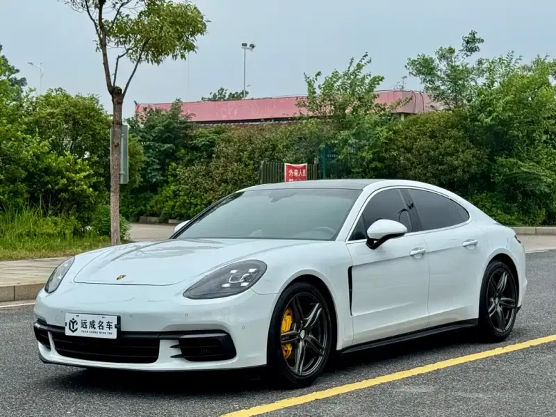 Porsche Panamera, 2019