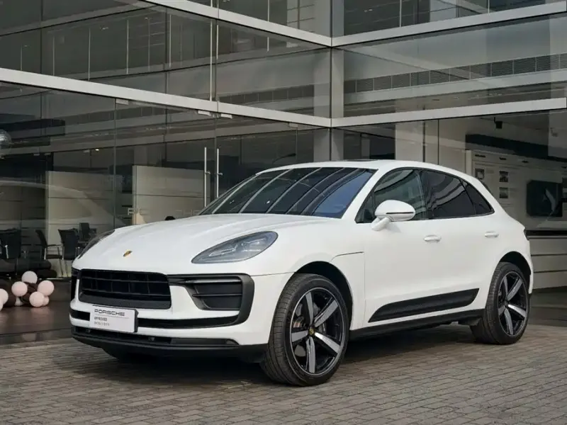 Porsche Macan, 2025