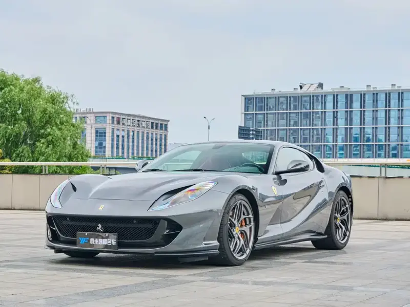 Ferrari 812, 2019