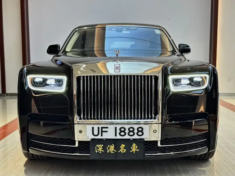 Rolls-Royce Phantom, 2019 — фото 1