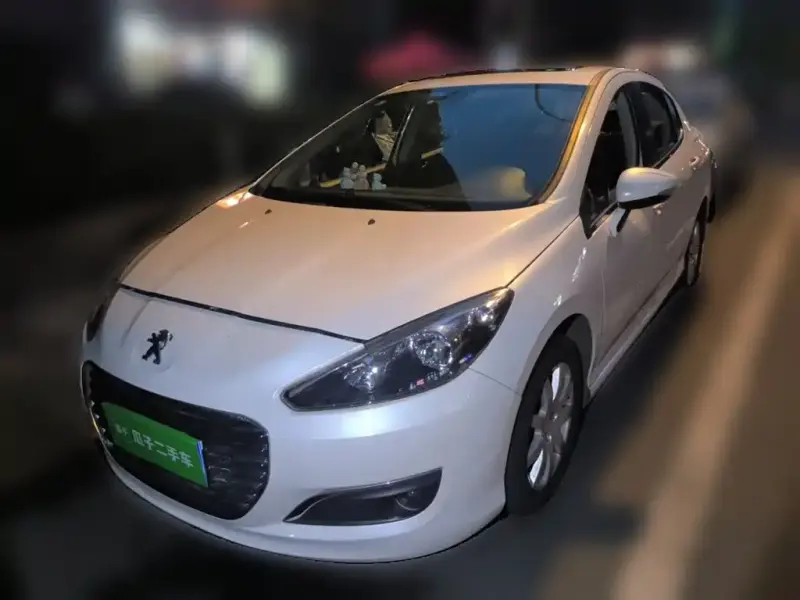 Peugeot 308, 2015