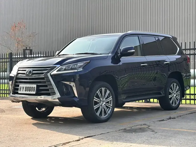 Lexus LX, 2016