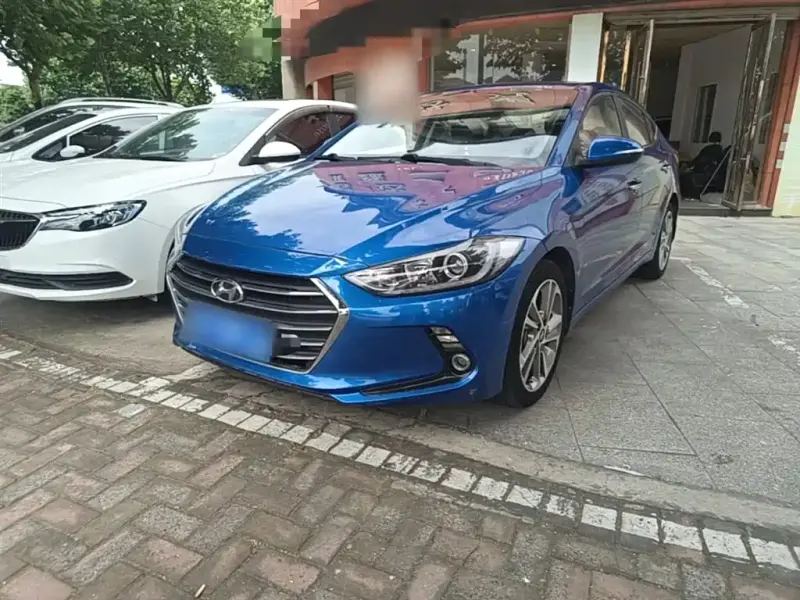 Hyundai Elantra, 2018 — фото 1