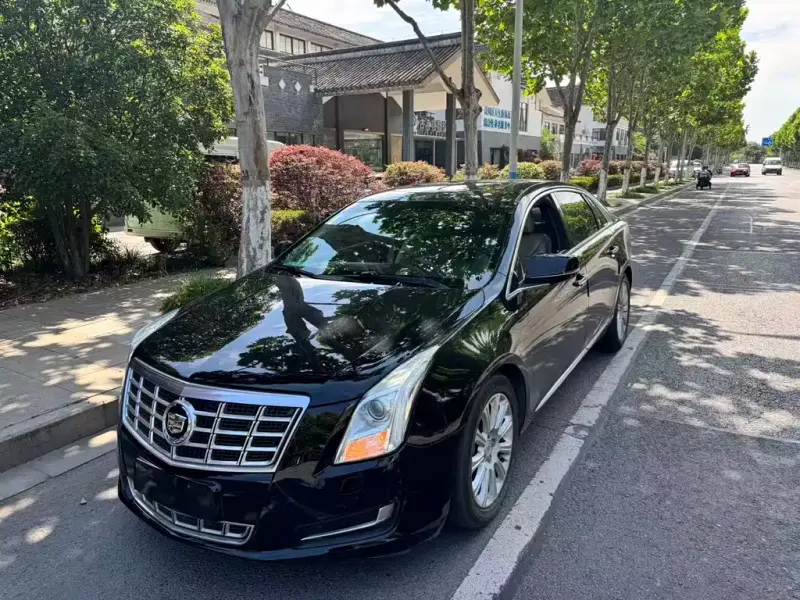 Cadillac XTS, 2015