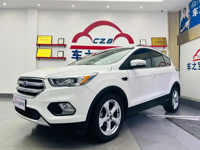 Ford Kuga, 2017