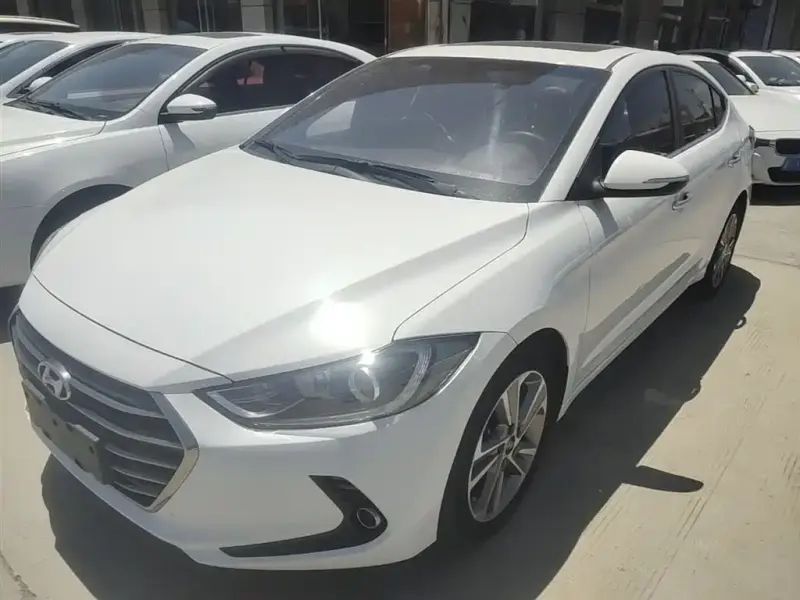 Hyundai Elantra, 2019 — фото 1