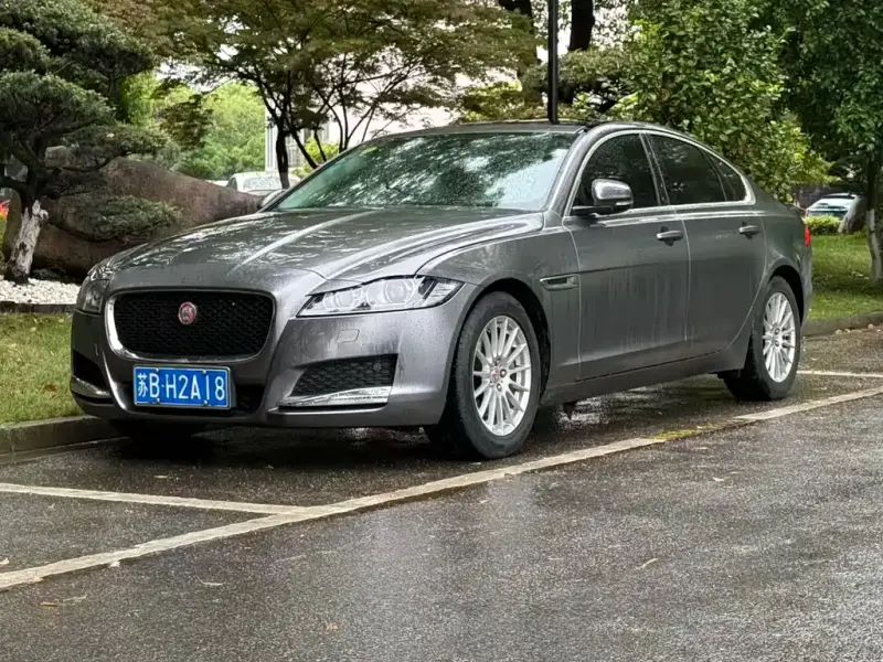 Jaguar XF, 2016