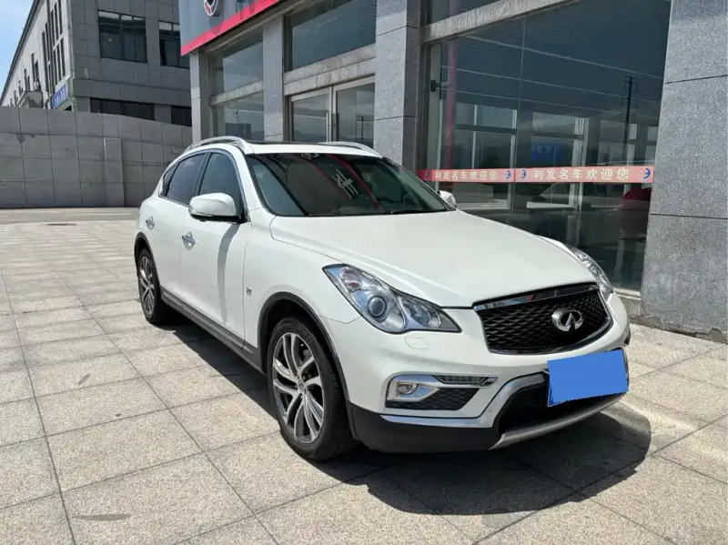 Infiniti QX50, 2016