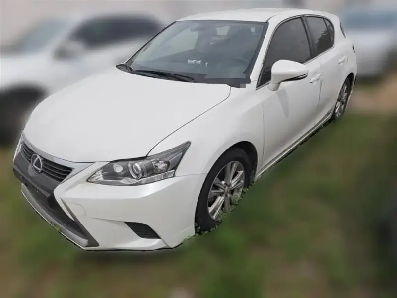 Lexus CT, 2015