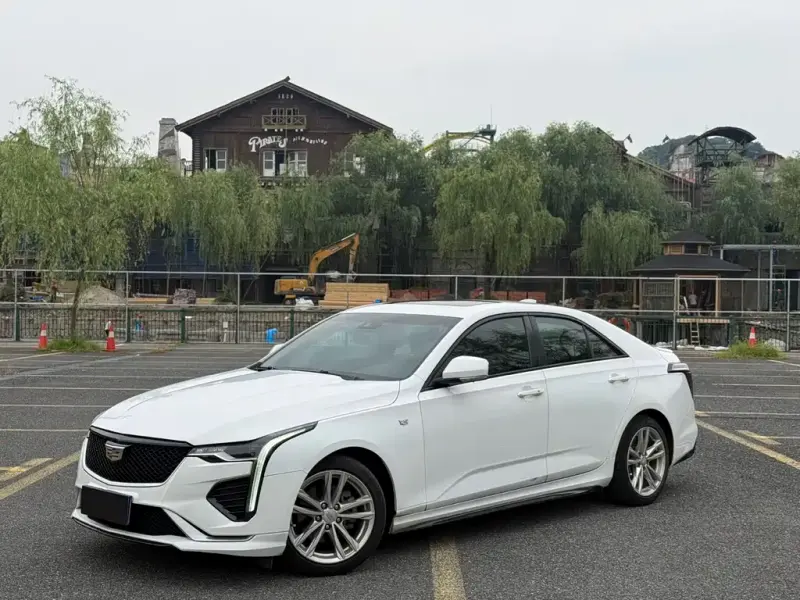 Cadillac CT4, 2021