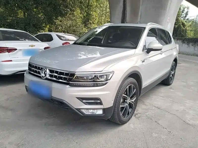 Volkswagen Tiguan L, 2018