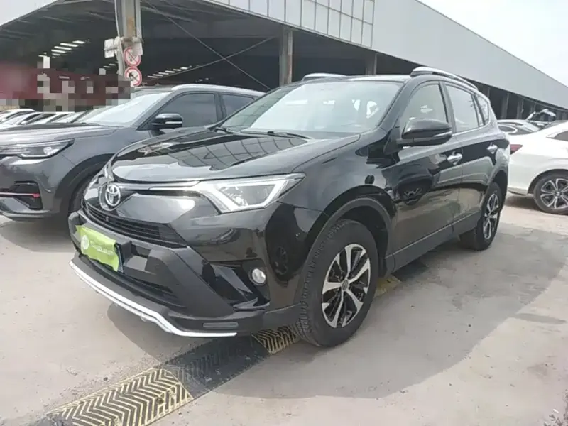 Toyota RAV4, 2018 — фото 1