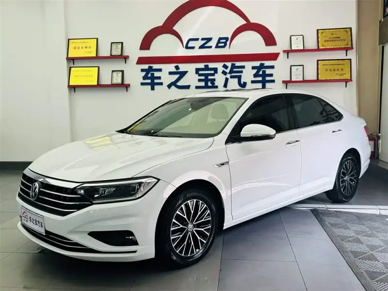 Volkswagen Sagitar, 2020