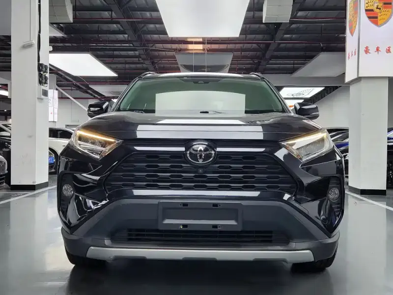 Toyota RAV4, 2021 — фото 1
