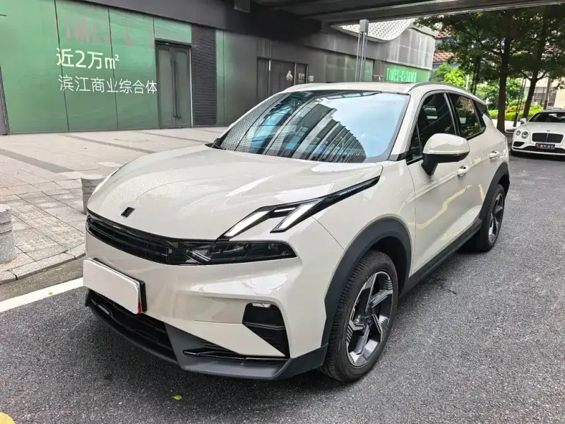 Lynk & Co 06, 2025