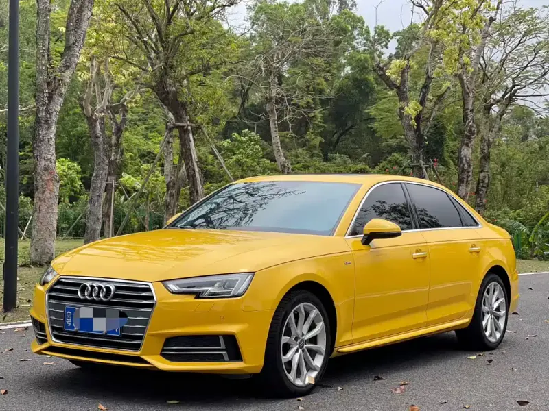 Audi A4L, 2018 — фото 1