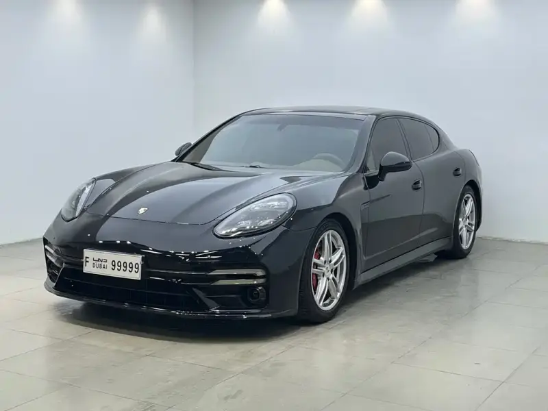 Porsche Panamera, 2011