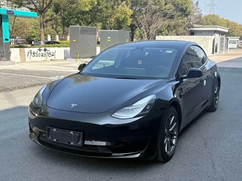 Tesla Model 3, 2022