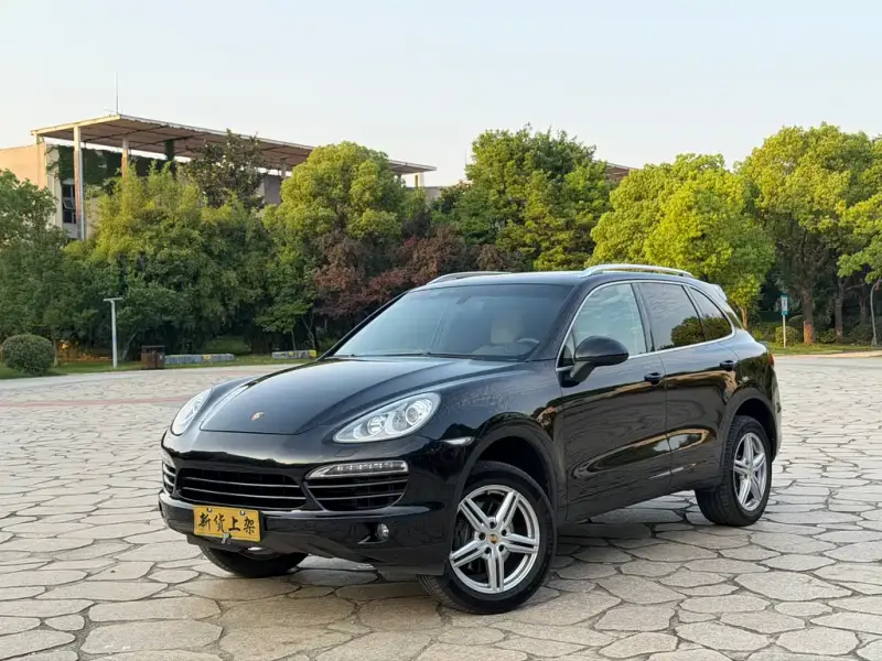 Porsche Cayenne, 2014