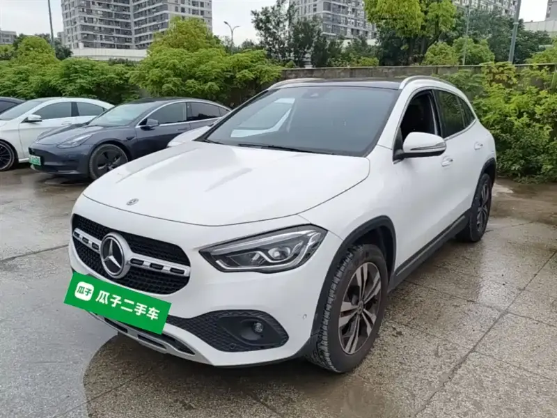Mercedes-Benz GLA, 2022 — фото 1