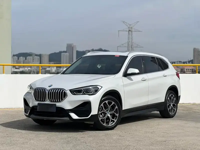 BMW X1, 2022 — фото 1