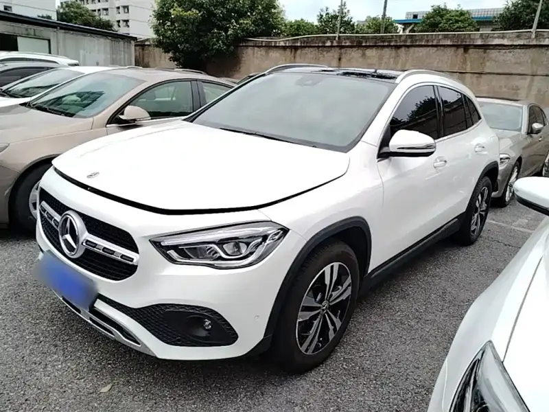 Mercedes-Benz GLA, 2022 — фото 1