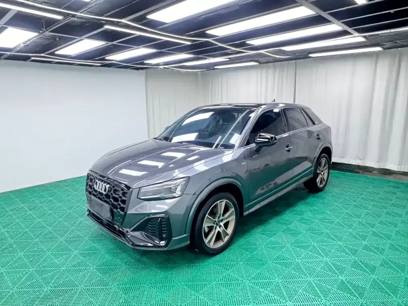 Audi Q2L, 2023