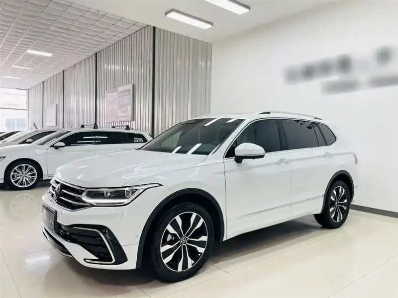 Volkswagen Tiguan L, 2025