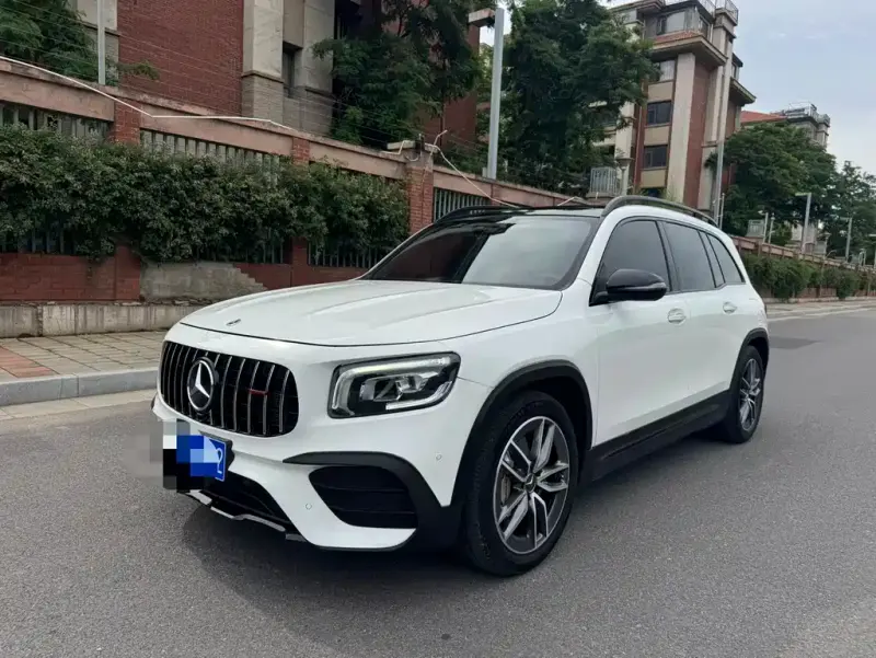 Mercedes-Benz GLB AMG, 2022