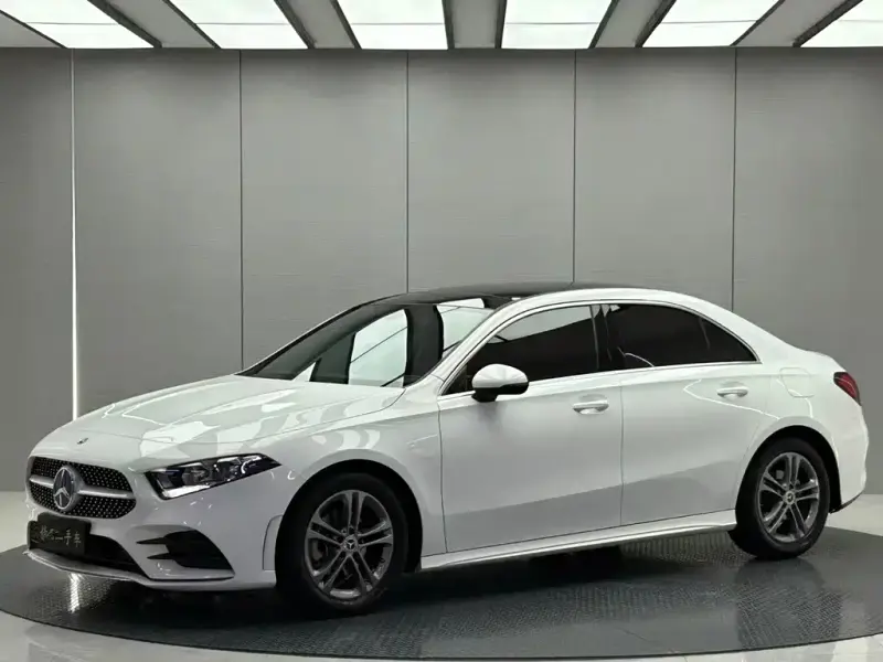 Mercedes-Benz A-Class, 2022 — фото 1