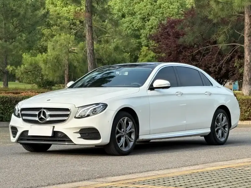 Mercedes-Benz E-Class, 2020 — фото 1
