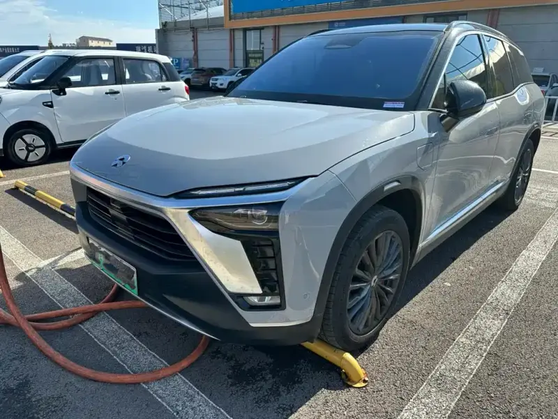 NIO ES8, 2022