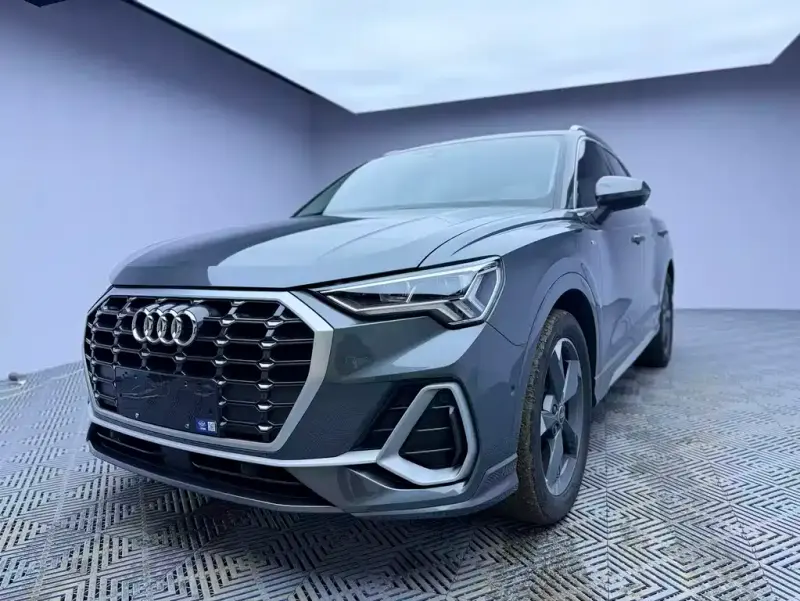 Audi Q3, 2022