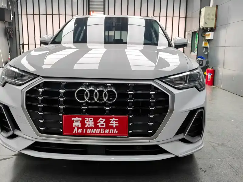 Audi Q3, 2023