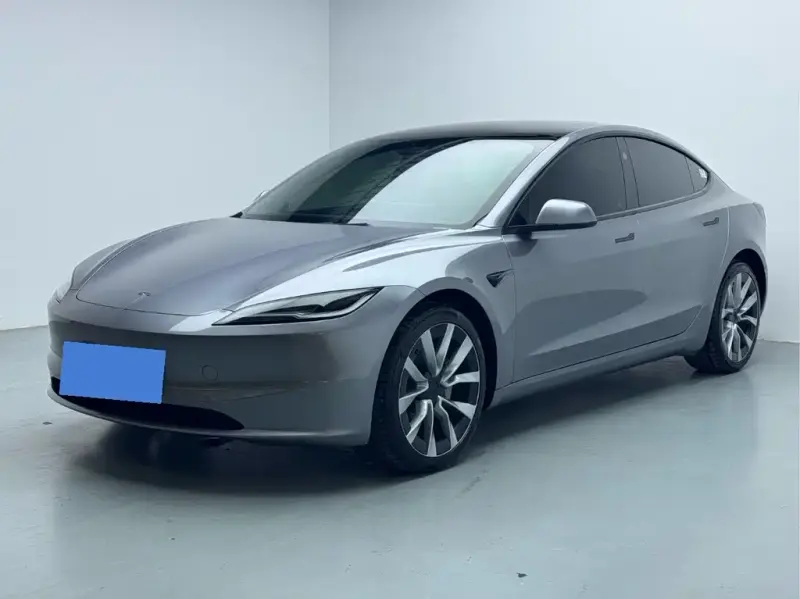 Tesla Model 3, 2025
