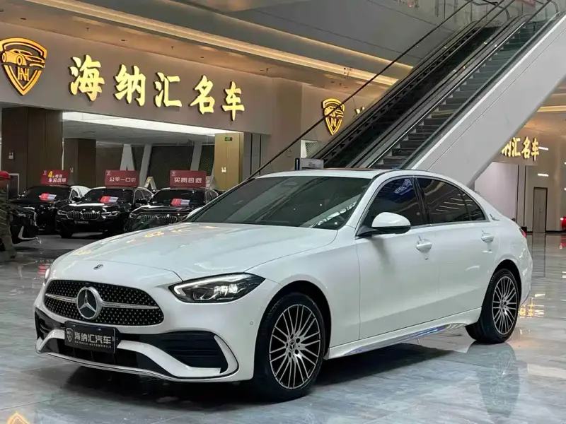 Mercedes-Benz C-Class, 2024