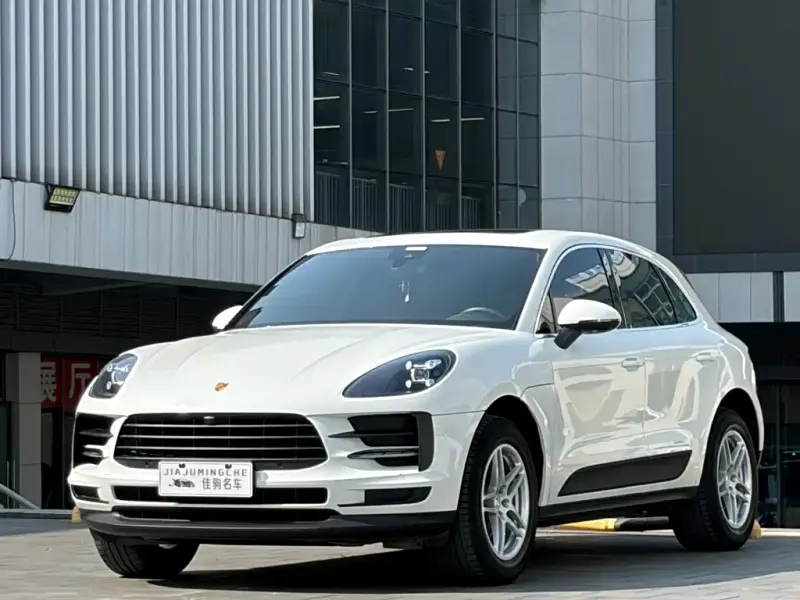 Porsche Macan, 2021