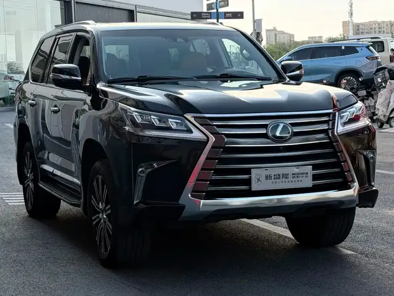 Lexus LX, 2019